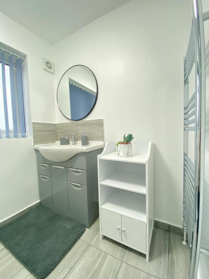 Gatwick Deluxe En-Suite Rooms Horley Luaran gambar